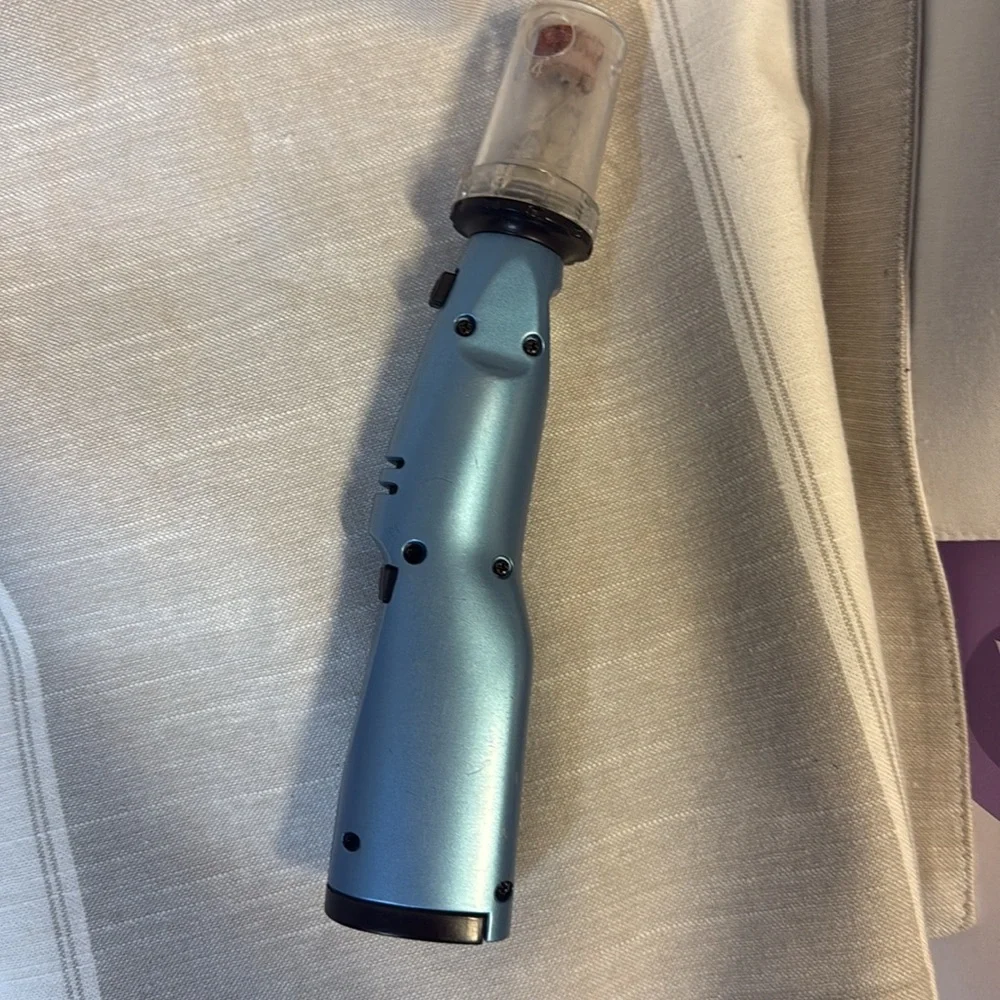 Oster Blue Electric Nail Trimmer